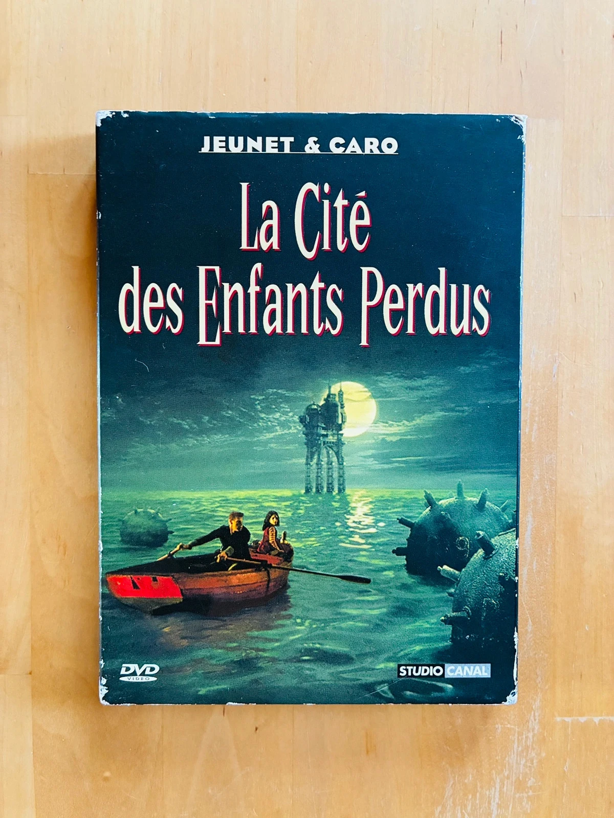 DVD La cité des enfants perdus de Caro et Jeunet.